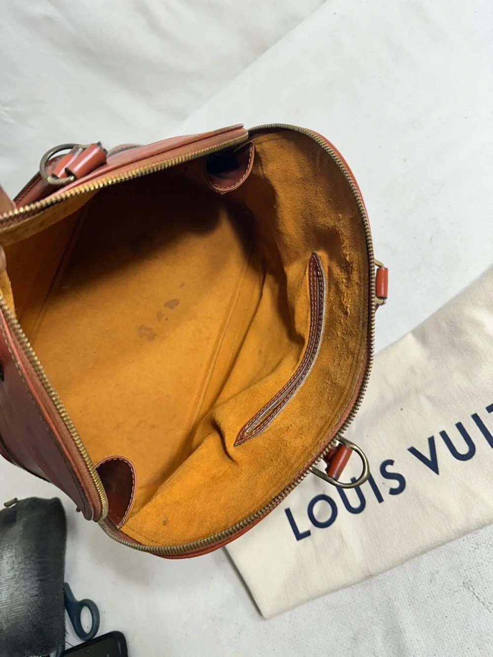 Louis Vuitton Cognac Epi Leather Alma Satchel - Picture 9 of 11